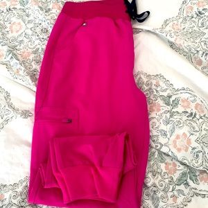 Figs hot pink jogger set